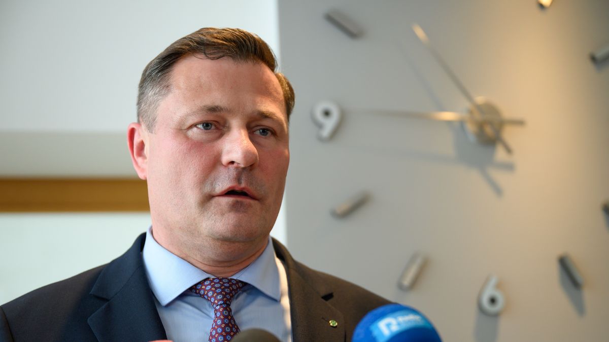 Krzysztof Paszyk
Oborniki, 03.07.2024.  Minister rozwoju i technologii Krzysztof Paszyk podczas briefingu prasowego tow. podpisaniu umowy na S11 Oborniki - Pozna� (wraz z obwodnic� Obornik), 3 bm. w Urz�dzie Miasta Oborniki. (jm) PAP/Jakub Kaczmarczyk
Jakub Kaczmarczyk
budowa, droga, drogi, ekspres�wka, eskpresowa, obwodnica, podpisanie, umowa