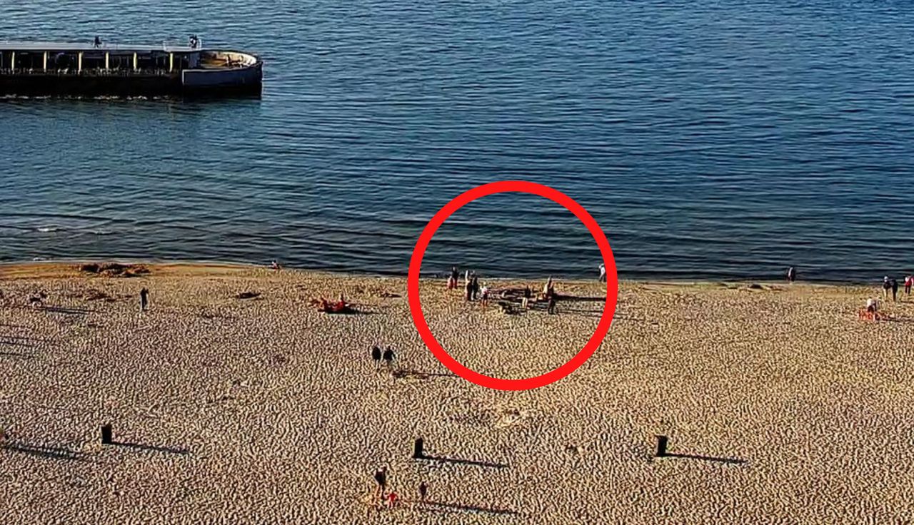 Ujęcia z plaży w Kołobrzegu. Ludzie aż się zatrzymywali
