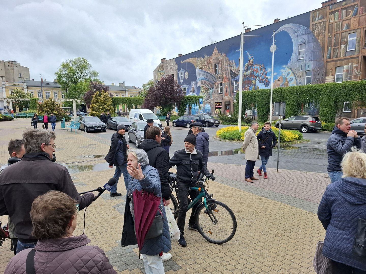 Częstochowianie protestują przeciwko rozbiórce dworca PKP