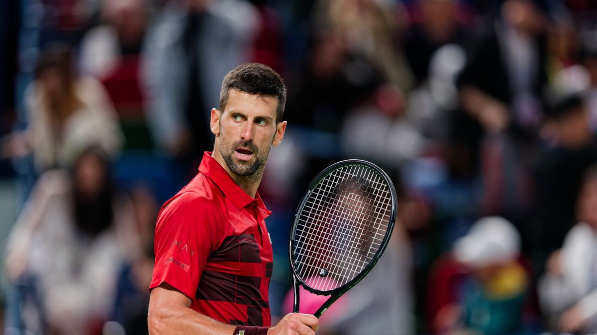 PAP/EPA / Alex Plavevski / Na zdjęciu: Novak Djoković