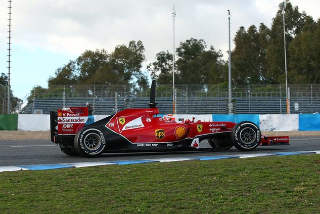 Kimi Raikkonen podczas testów Jerez na twardej mieszance Pirelli