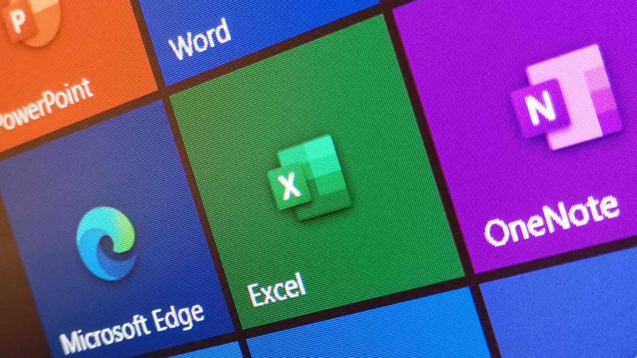 Microsoft Excel dostał nową funkcję XLOOKUP, fot. Oskar Ziomek