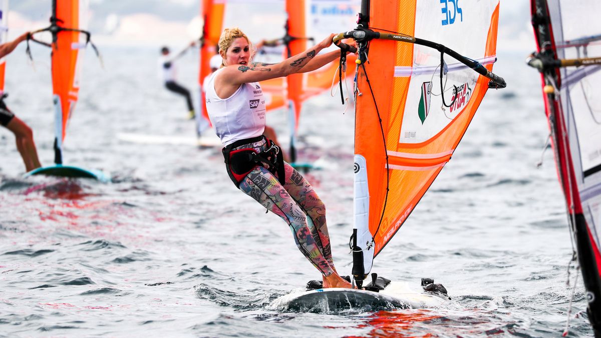 Zdjęcie okładkowe artykułu: Materiały prasowe / Richard Langdon / Sailing Energy / World Sailing / Na zdjęciu: Zofia Klepacka w olimpijskiej klasie RS:X