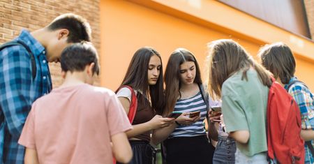 Będzie zakaz smartfonów w szkole? Ustawa ma ogromne poparcie