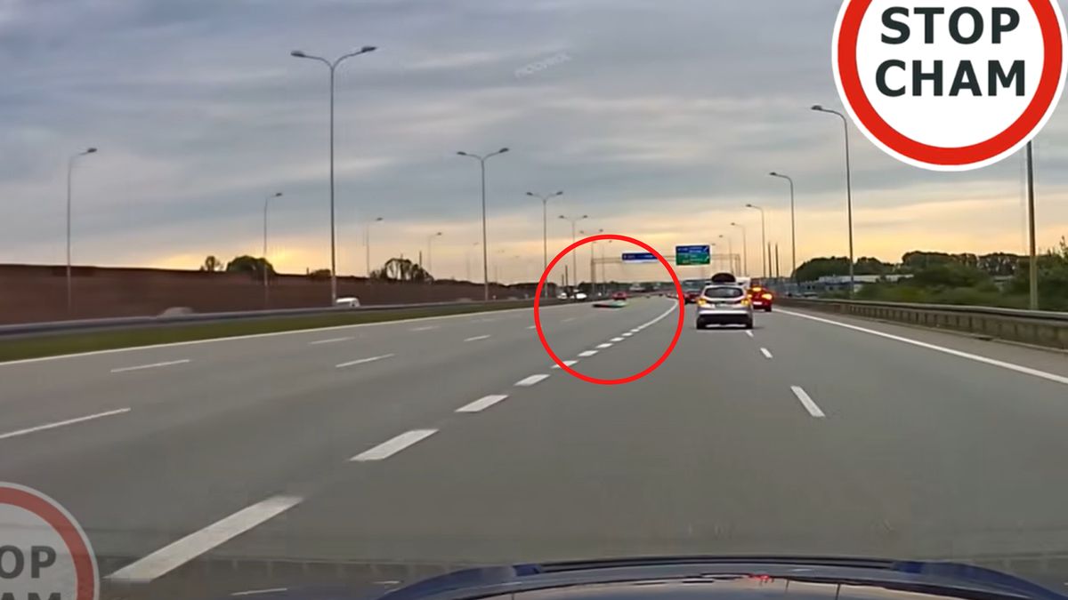 Kajak leżał na środku A1.