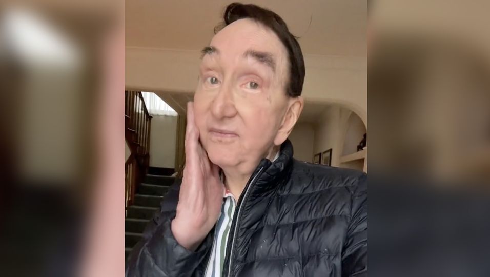 Ma 90 lat i żyje na pełnych obrotach. Mówi, jaki jest jego przepis na długowieczność