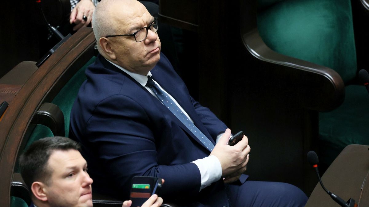 Jacek Sasin nie ma sobie nic do zarzucenia ws. fuzji Orlenu z Lotosem