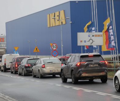 Ostatni weekend przed świętami. Korki przy centrach handlowych