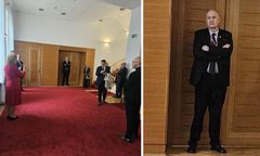 Symboliczne zdjęcia z TK. Święczkowski blokuje wejście