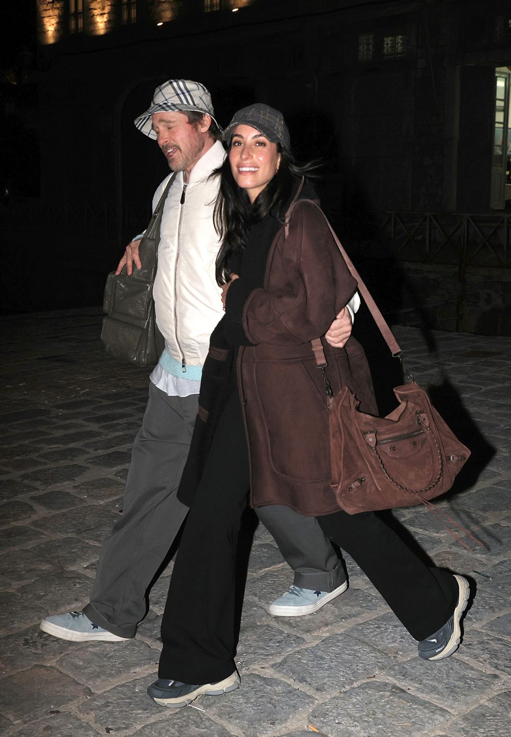 Brad Pitt i Ines de Ramon na greckiej wyspie