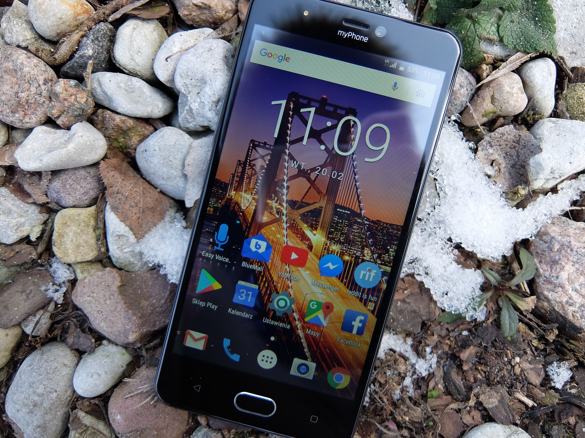 Czy 500 zł wystarczy na telefon "premium"? Minitest MyPhone'a City XL 15