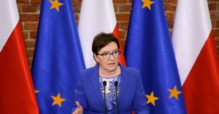 Kopacz chce dopłacać najgorzej zarabiającym. Kto zyska?
