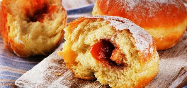 Kiedy najlepiej zjeść pączka?