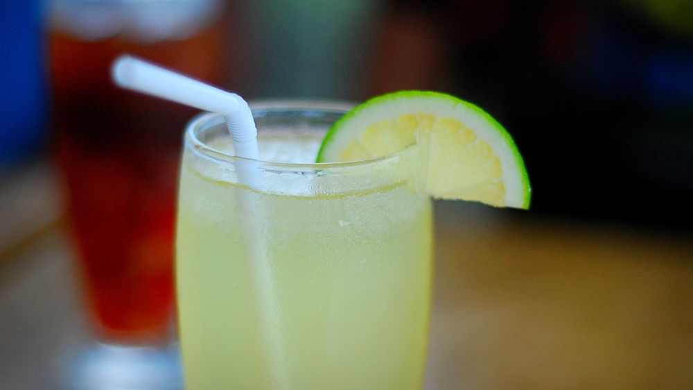 Sok z limonki bez dodatku cukru