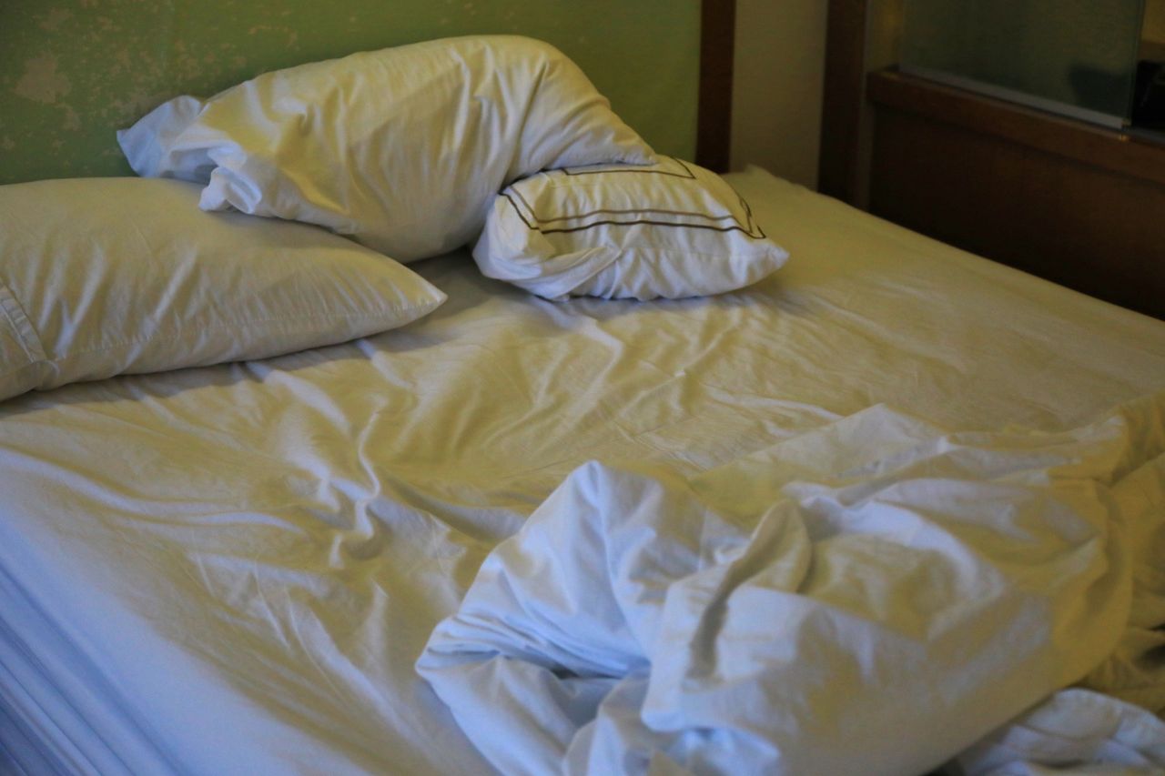 Simple steps to easily sanitize and freshen your pillows