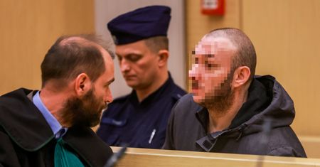 Wyrok za zabicie strusia uchylony. Powodem orzekający "neosędzia"