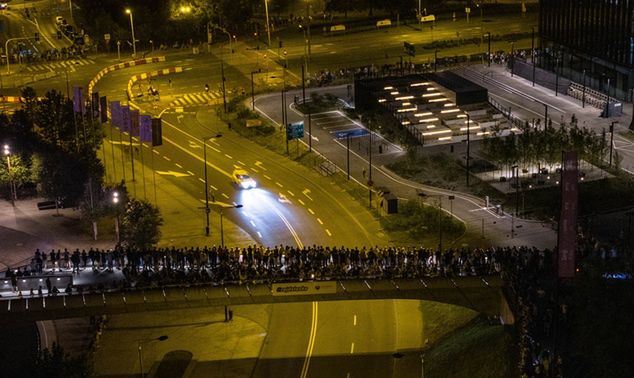 Jeden z oesów Rajdu Śląska w centrum Katowic