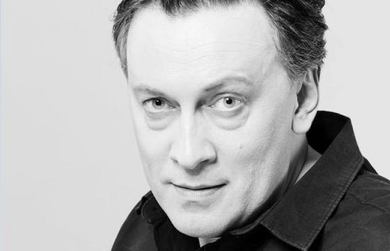 Nie żyje aktor z „Na dobre i na złe” i „Ojca Mateusza”. Zmarł w drodze na plan