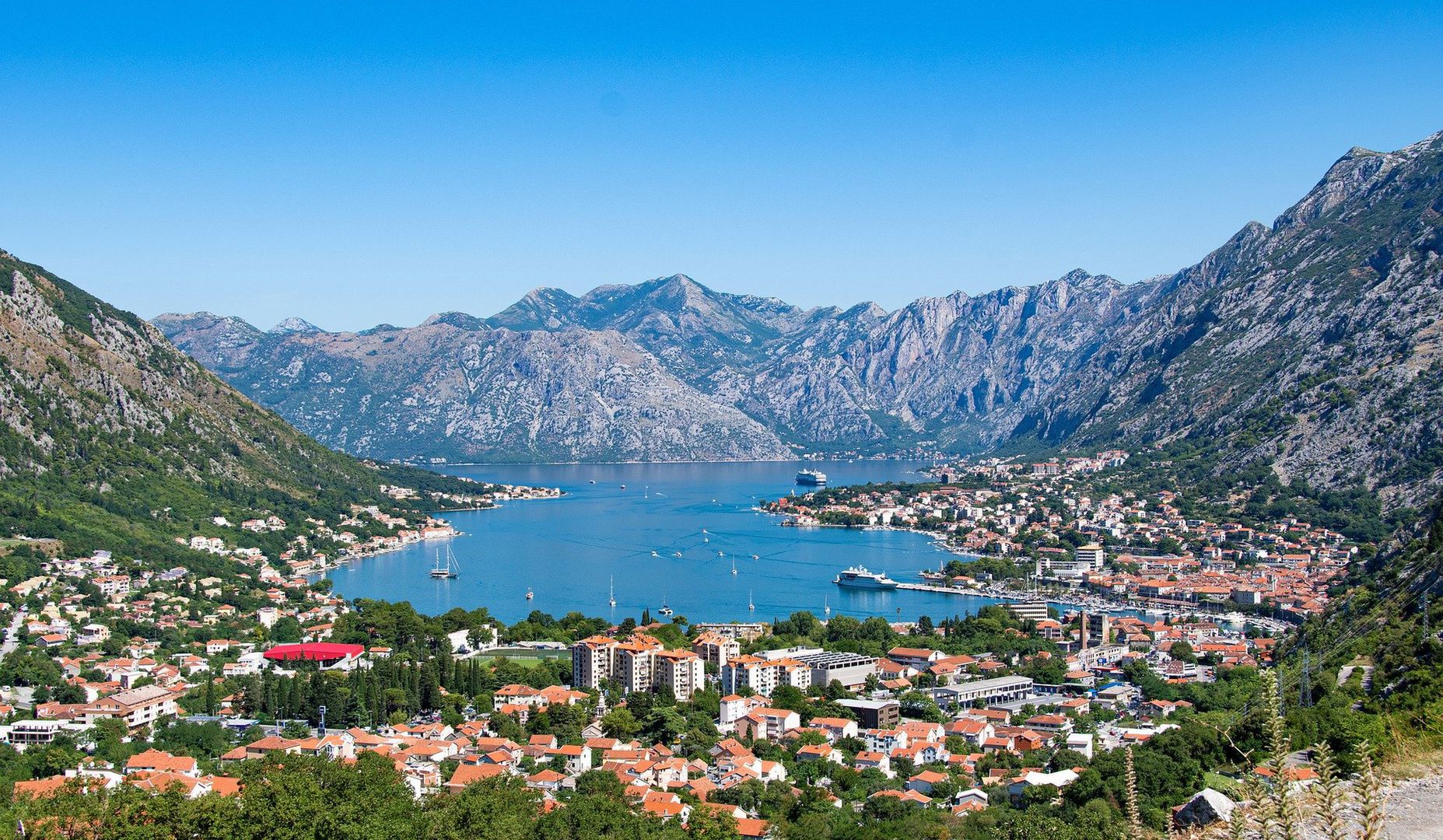 Czarnogóra przywróciła obostrzenia. Nagły wzrost zakażeń koronawirusem