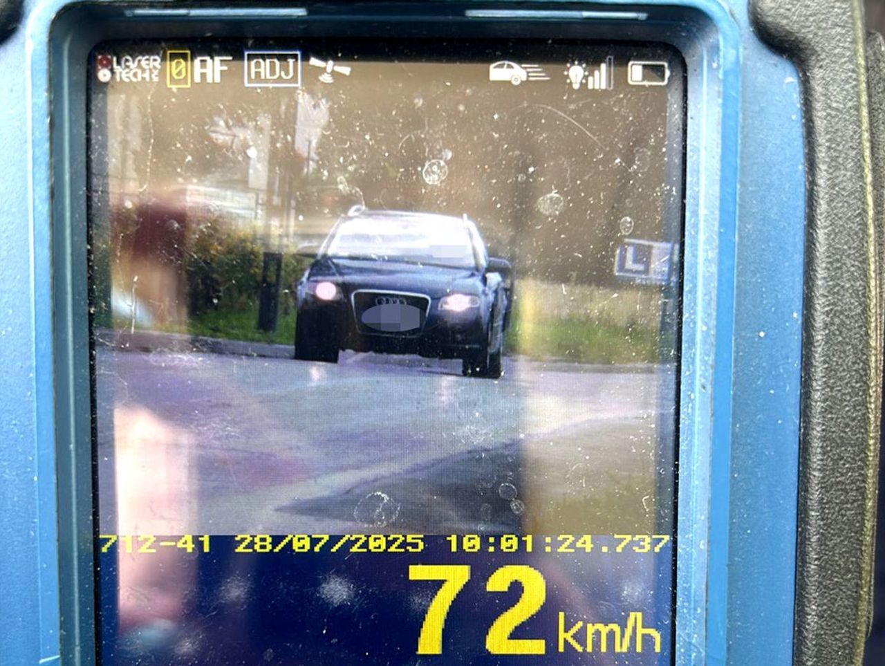 Janczewice: Kierowca audi jechał za szybko w terenie zabudowanym. Wcześniej sam prosił o kontrole w tym miejscu