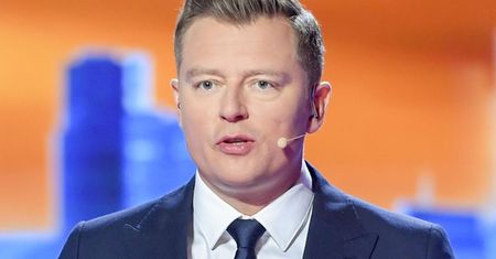 Rafał Brzozowski ostrzega fanów. "Uważajcie na oszustów"