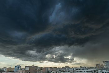 Chmury mogą silniej chłodzić Ziemię. Nowy wątek w badaniach klimatu