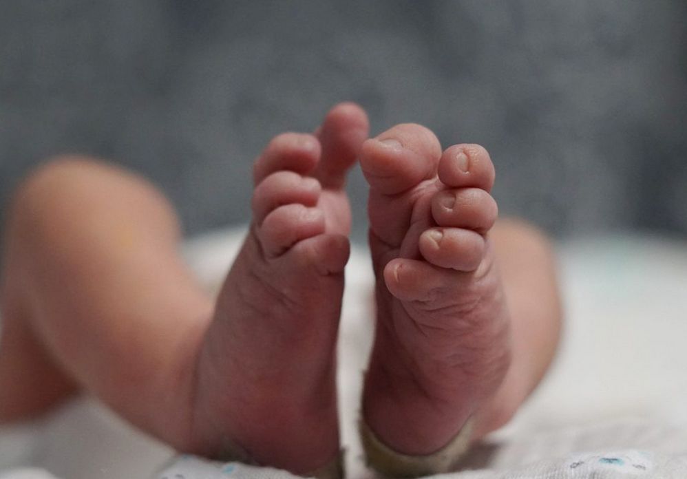 6-miesięczny chłopiec pobity. Opiekunka odkryła brutalną prawdę
