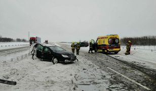 Zderzenie pojazdów na obwodnicy Lublina. Jezdnia jest całkowicie zablokowana