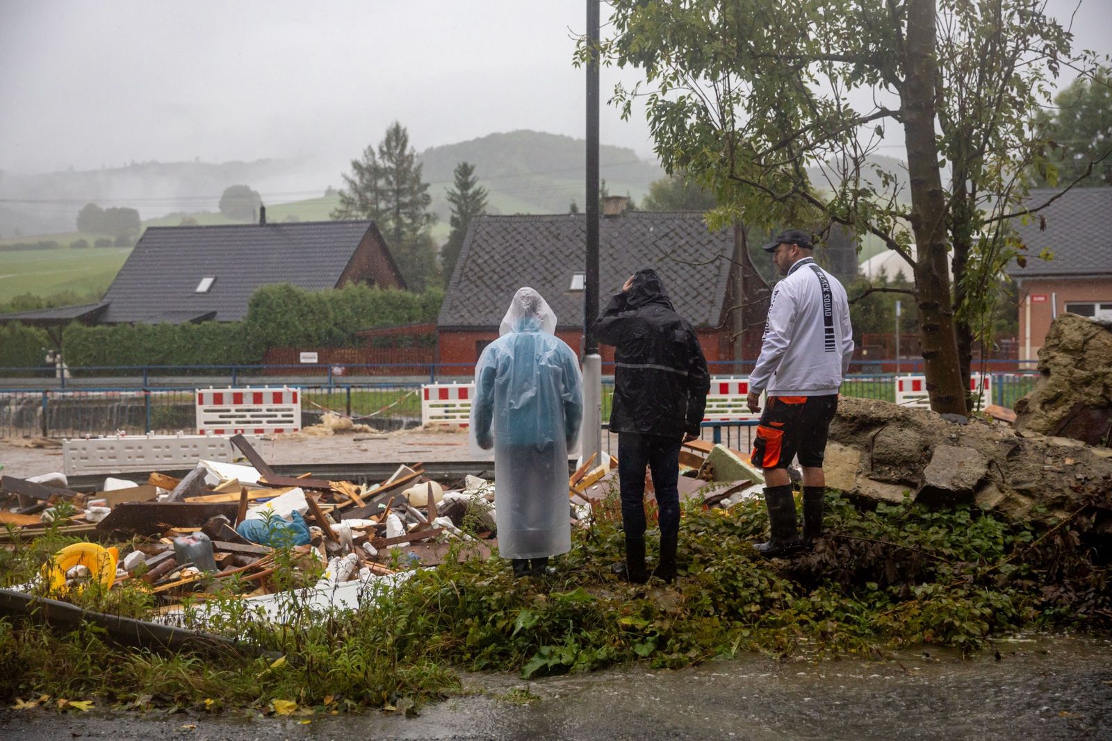 "Najgorsze jeszcze przed nami". Czesi walczą z powodzią, idzie kolejna fala