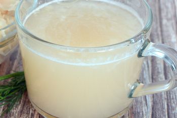 Nic nie wspiera jelit tak dobrze, jak ten napój. Nasze babcie piły go bardzo często