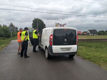 Akcja "Bezpieczny przejazd" w powiecie tarnobrzeskim. Dwa solidne mandaty