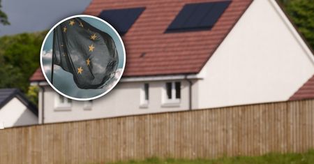 Fotowoltaika stanie się obowiązkowa w Polsce dla konkretnych budynków. UE określiła harmonogram