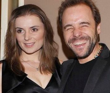 "Bitwa na głosy": Łukasz Nowicki pomaga żonie