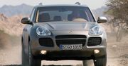 Jeden ruch i światła wychodzą. Rosjanin rozbiera Porsche Cayenne