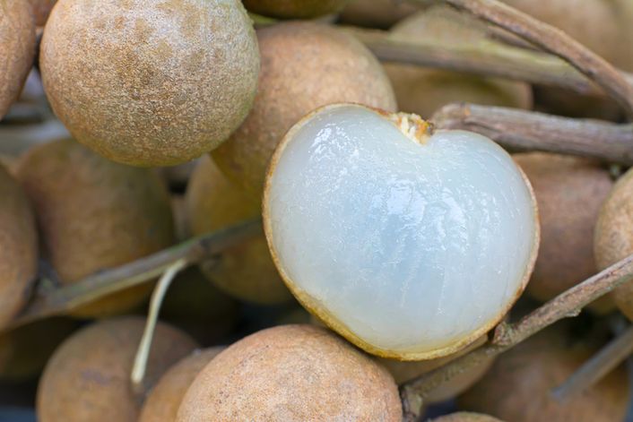 Surowy longan (owoc)