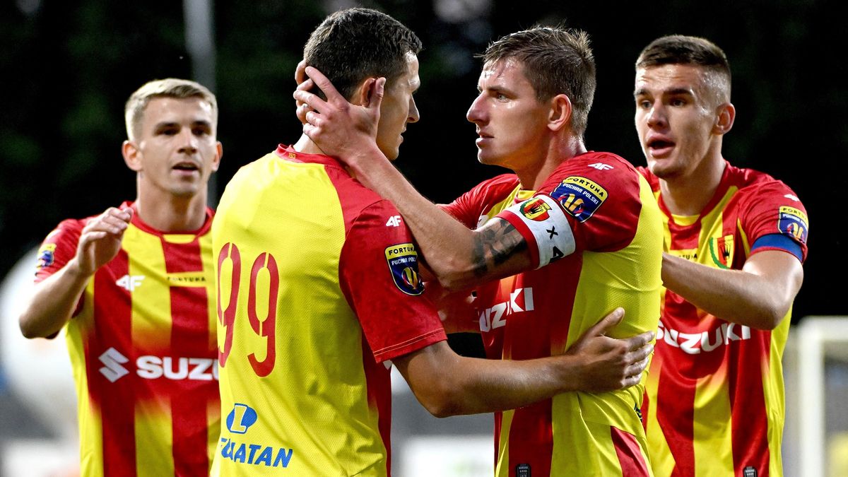 PAP / Darek Delmanowicz / Na zdjęciu: piłkarze Korony Kielce