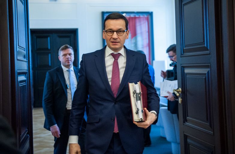 06.02.2018 WARSZAWA KPRM SALA IM. FRYCZA MODRZEWSKIEGO POSIEDZENIE RZADU
N/Z PREMIER MATEUSZ MORAWIECKI
Waldemar Kompala
KPRM, MINISTER, POSIEDZENIE, PREMIER, RZAD