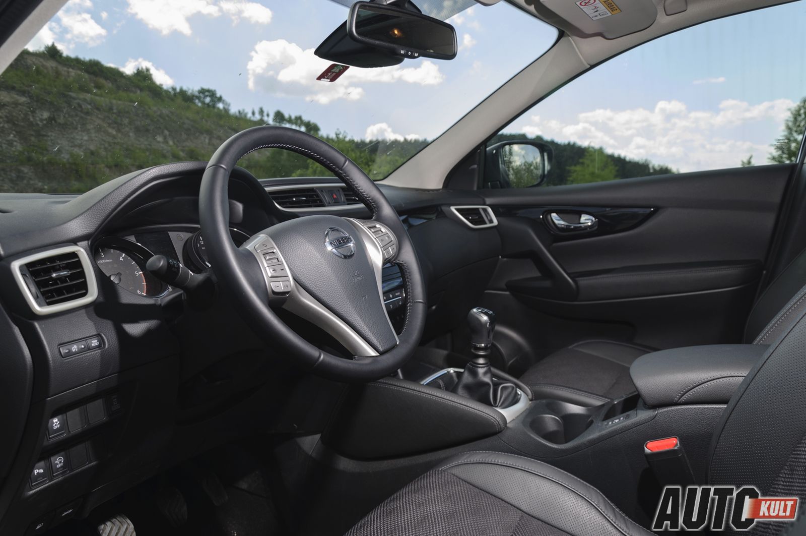 Nissan Qashqai dCi 130 4x4 Tekna - test [galeria zdjęć] 14