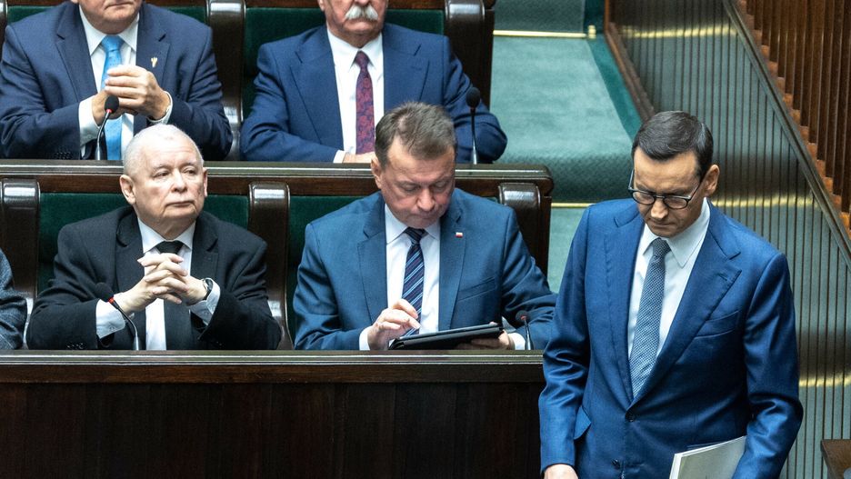 Posiedzenie Sejmu 11 grudnia, liderzy PiS przed wystąpieniem Morawieckiego 
