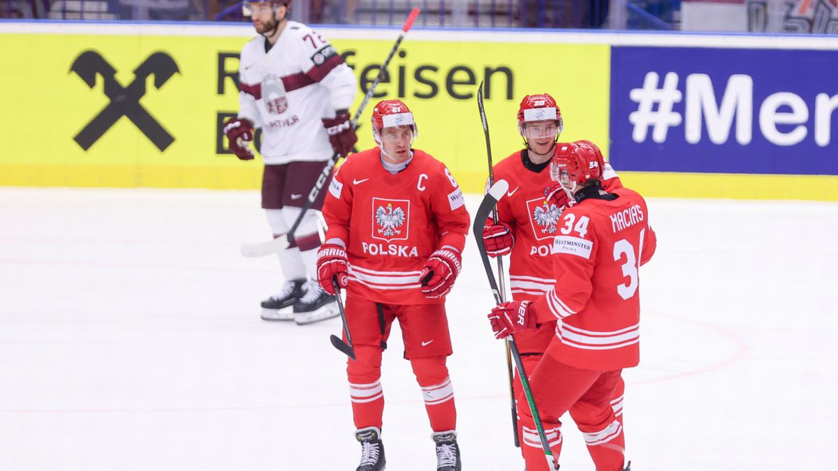PAP / Jarek Praszkiewicz / Na zdjęciu: polscy hokeiści