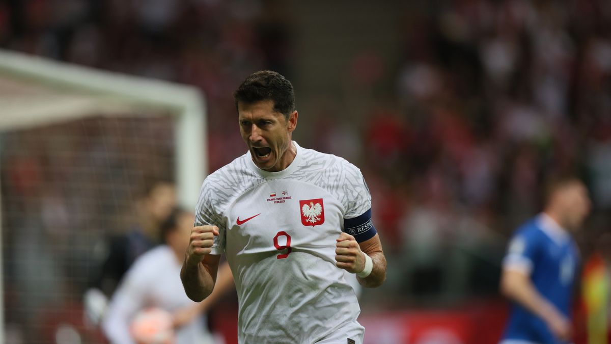 Zdjęcie okładkowe artykułu: PAP / Leszek Szymański / Na zdjęciu: Robert Lewandowski