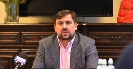 "Agent Tomek" wyznaje. Wiceminister: dokonuje aktu samooskarżenia