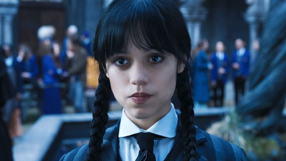 Jenna Ortega jako tytułowa Wednesday w serialu Netfliksa