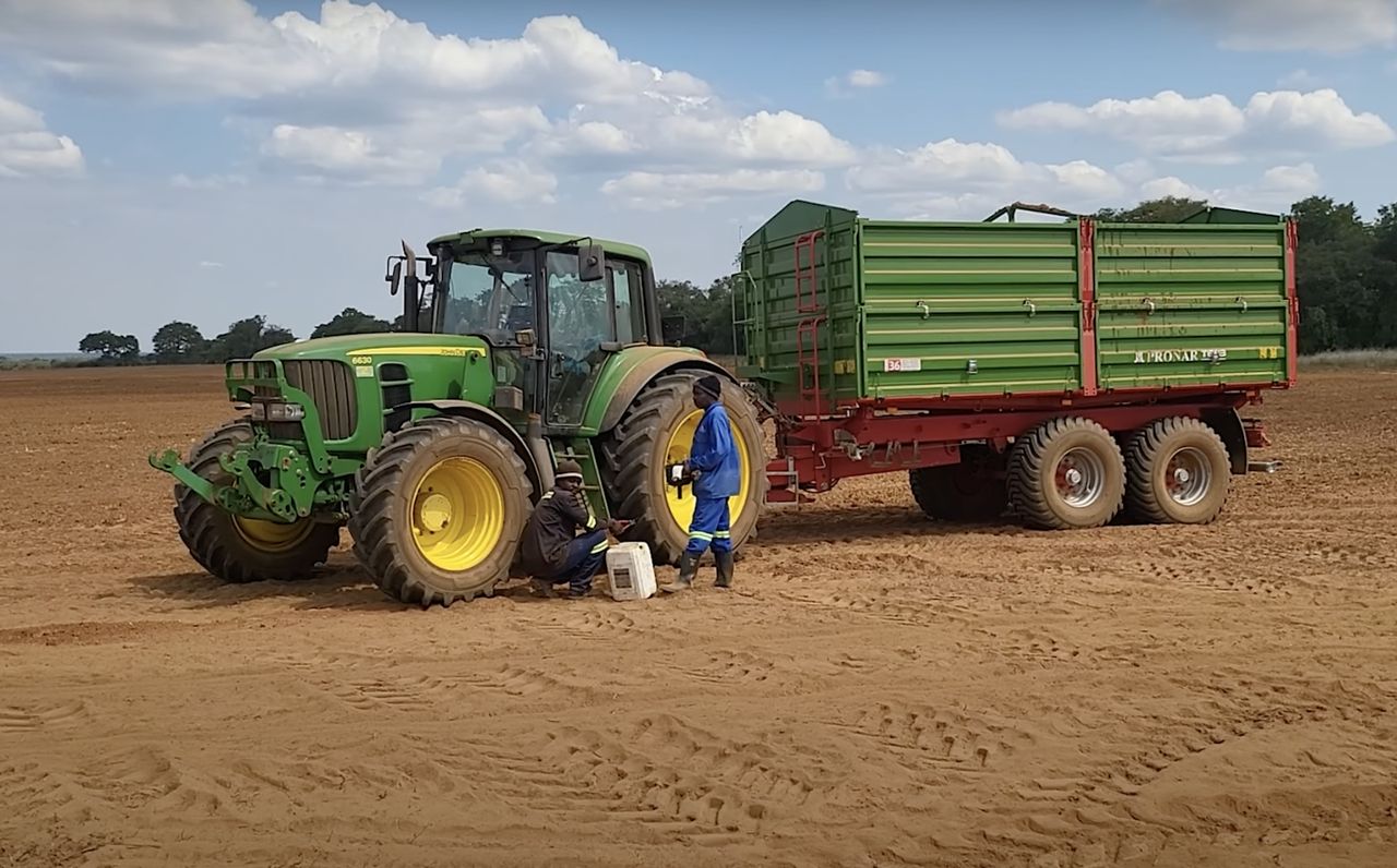 Rzucił Polskę dla Afryki. Rolnik pokazał swoje gospodarstwo w Zambii