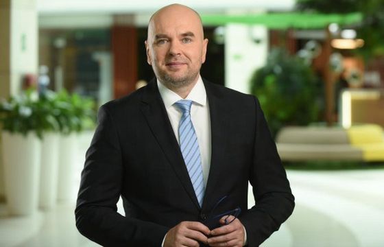 Reporter „Faktów” zniknął z anteny. Związany jest z TVN od 1997 roku