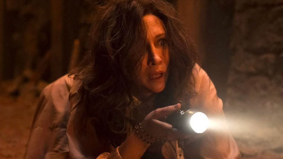 Vera Farmiga jako Lorraine Warren w filmie "Obecność 3: Na rozkaz diabła"