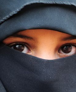 Talibowie zmuszają Afganki do noszenia burek. Te kobiety odczują restrykcje najbardziej