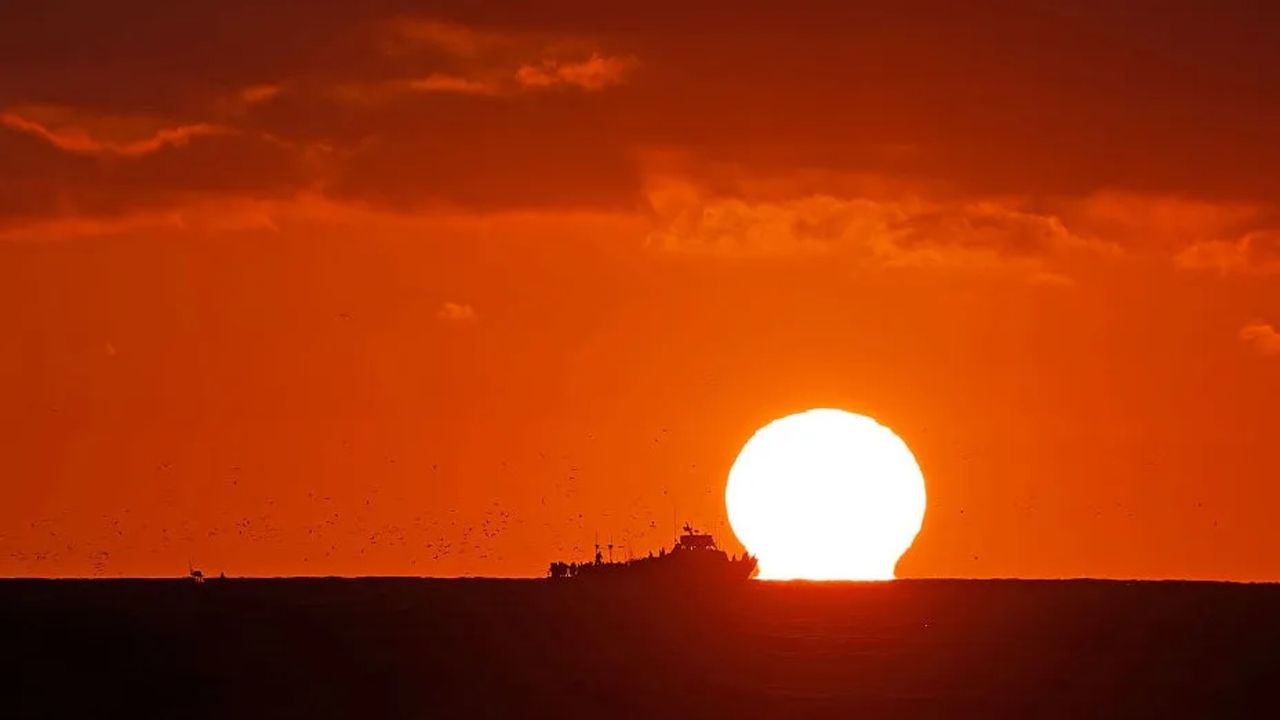 Rekord temperatur oceanów. El Niño dopiero się rozpędza