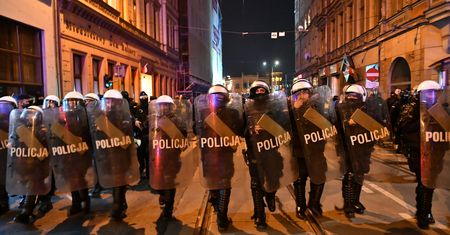 Jedna osoba zatrzymana po marszu we Wrocławiu. Policja: było bezpiecznie