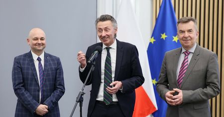 Zmiana prezesa IDEAS NCBiR. Gdula i Wieczorek bezpieczni. Nowa Lewica nie wycofuje rekomendacji